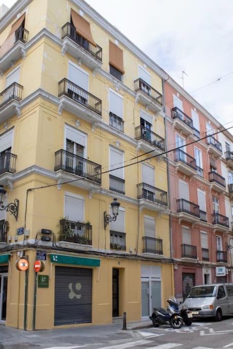 Acogedor Estudio En El Centro De Valencia Exterior foto